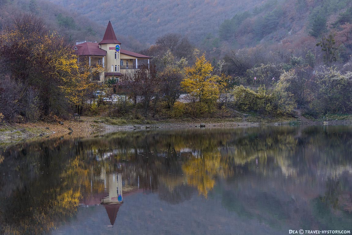 Крым: Мангупское озеро