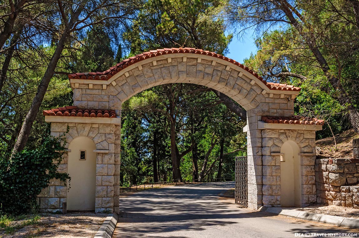 Парковые ворота