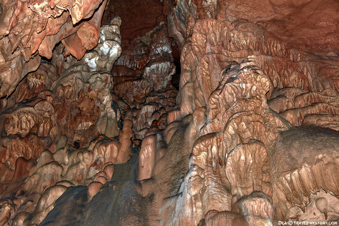 Скельская пещера